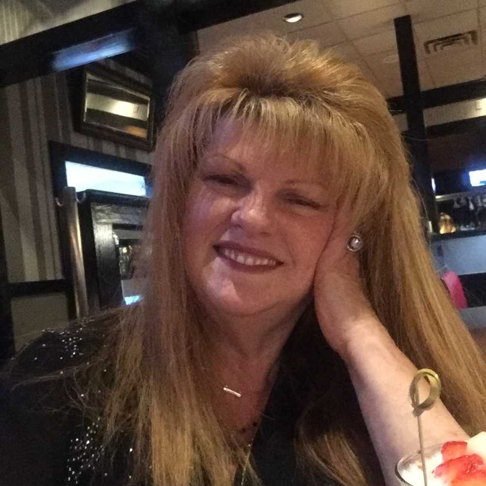 Meet your Posher, Christie